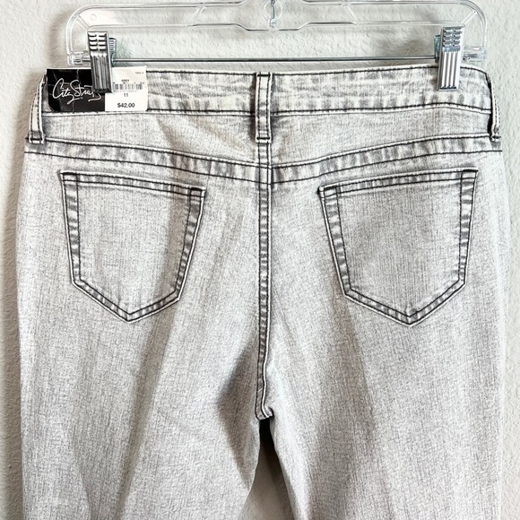 New City Streets Jeans Juniors Size 11 Low Rise Skinny Leg Gray Acid Wash Casual - Picture 4 of 7